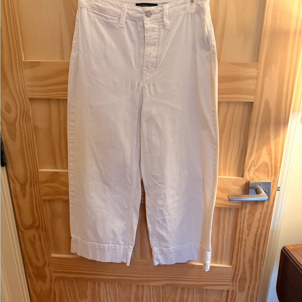 BCBGeneration White Wide Legged Cropped Pants